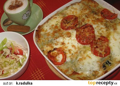 Italské lasagne s listovým špenátem, mozzarellou a parmazánem