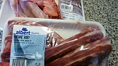 Polévka z kachních krků a králíčích polévkových dílů s česnekovozázvorovým kapáním, hlavní ingredience
