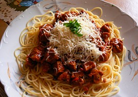 Mišmaš na špagety ze sojového masa