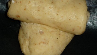 Šneky z mandlového kynutého těsta