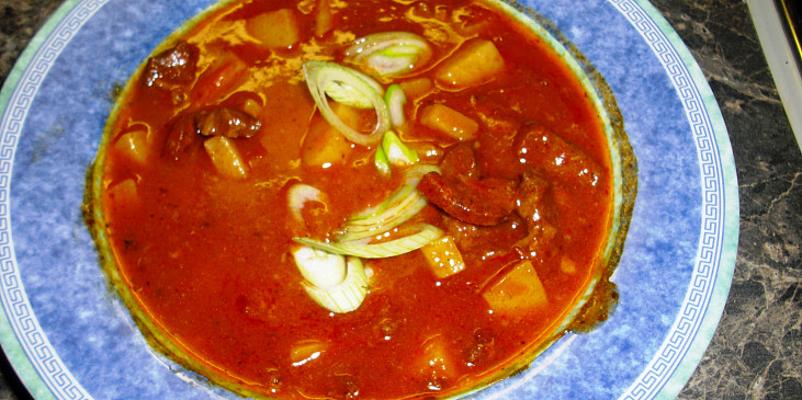 Gulášová polévka - přesnídávková (Přesnídávková gulášová polévka)