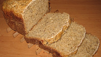 Kváskový chléb z hrubé mouky s vitamínem C
