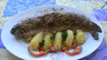Pstruh s anglickou slaninou
