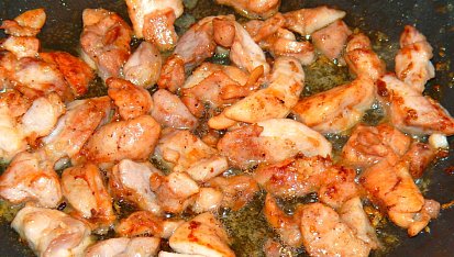 Sušené gnocchi s kuřecím masem a žampióny