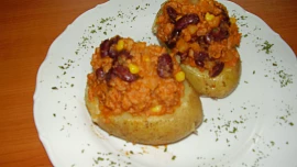 Pečené brambory plněné Chilli Con Carne