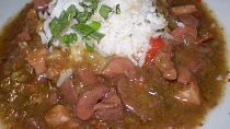 Ledvinky na pórku s paprikou, brokolicí a chilli