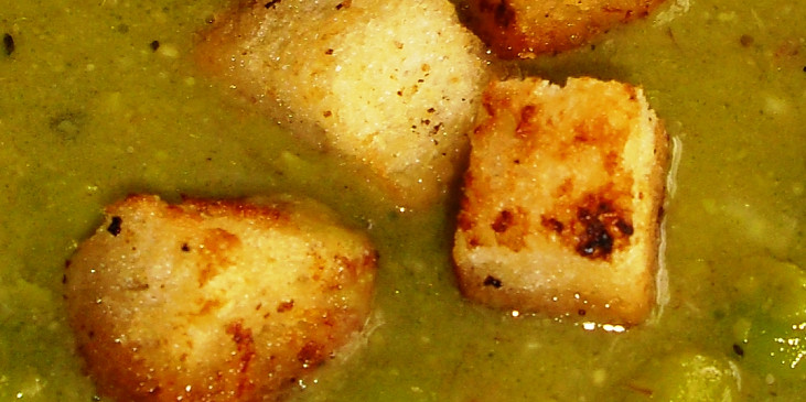 Hrášková polévka s bazalkou (Hrášková polévka s bazalkou)