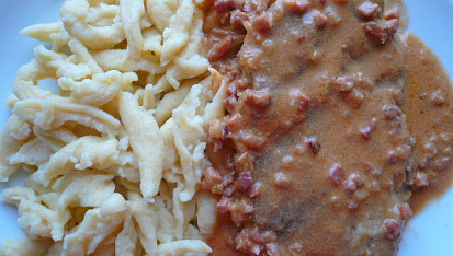 Spätzle s masem a omáčkou
