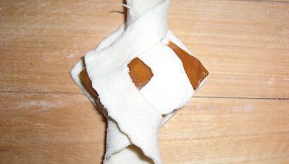 Mašle z listového těsta s tvarohem a meruňkami