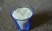 Rýže na egyptský způsob, potrebujeme 2 poháre/hrnčeky ryže