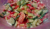 Zeleninový salát s česnekem