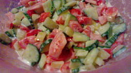 Zeleninový salát s česnekem