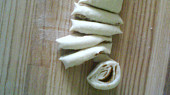 Skořicové šneky z listového těsta