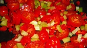 Vepřové medailonky s cherry rajčaty a paprikou, Vepřové medailonky s cherry rajčaty a paprikou