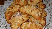 Croissanty s mandlemi, Croissanty
