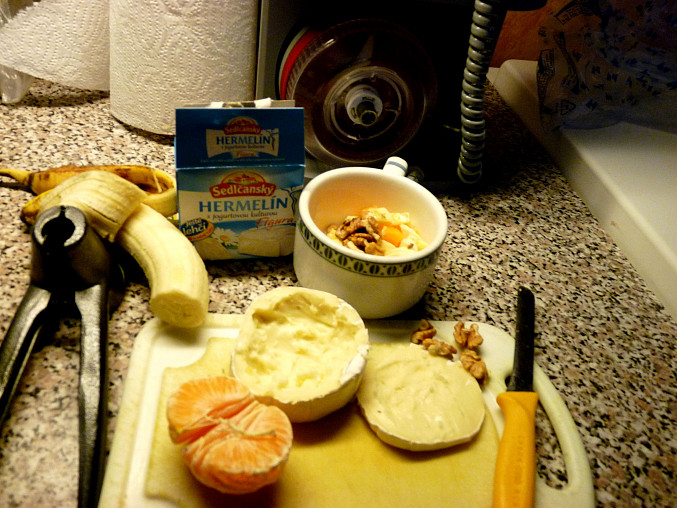 Hermelín plněný mandarinkou a banánem, plnění