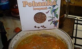 Kuřecí polévka s pohankou, vaříme s pohankou...