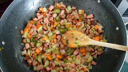 Zapékané brambory s uzeninou