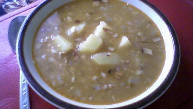Fazolová polévka s angl. slaninou