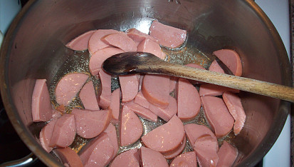 Kabanosová omáčka