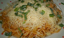 Špagety s hříbkovou omáčkou