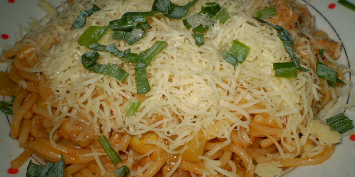 Špagety s hříbkovou omáčkou (Špagety s hříbkovou omáčkou)