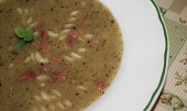 Brokolicová polévka s klobáskou a těstovinou