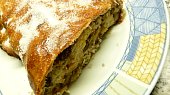 Jablkovo-ořechový závin z tvarohu a příchutí tiramisu Dia