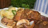 Kuře na červeném víně (Coq au Vin)