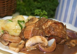 Kuře na červeném víně (Coq au Vin)