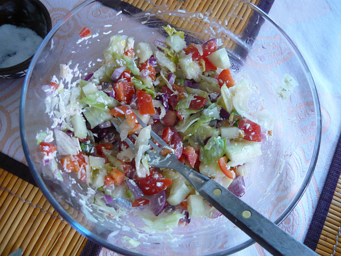 Balkánský salát
