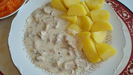 Kuřecí nudličky se šlehačkou