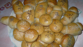Škvarkové housky