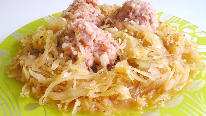 Kuličky v kysaném zelí