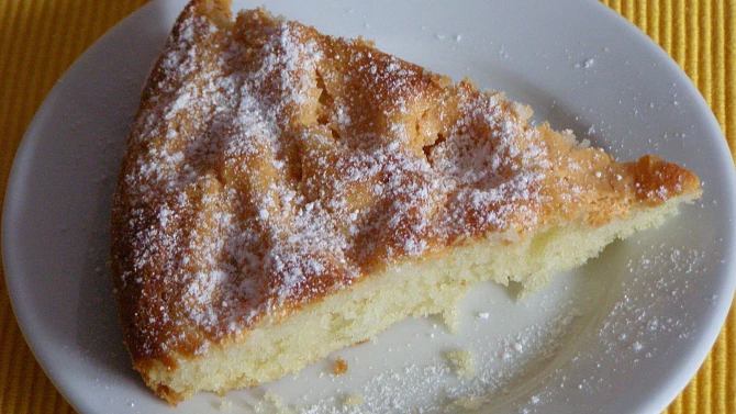 Ovocný koláč, místo ovoce tvaroh s domácí zavařeninou