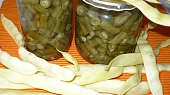 Fazolové lusky ve sladkokyselém nálevu, Mám i žlutou odrůdu fazolek.