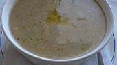 Kmínová polévka, Bez česneku, kmín procedím,jíška na oleji.