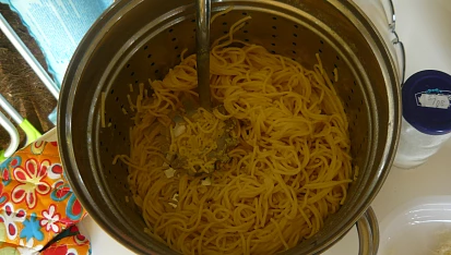 Smetanovosýrové špagety