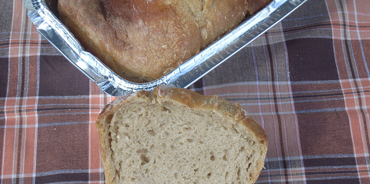Chleba s křupavou kůrkou (Pokud těsto hodně propracujete, nemá tak velké…)