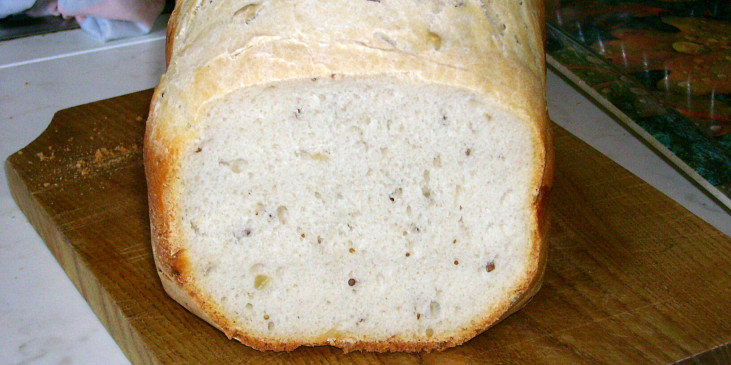 Obyčejný žitno-pšeničný chléb