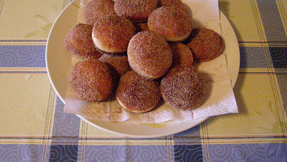 Skořicové koblížky, Skořicové koblížky