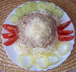 Špagety se sýrovo-tuňákovou omáčkou, Špagety se sýrovo-tuňákovou omáčkou  