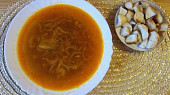 Cibulová polévka s česnekem (Cibulová polévka s česnekem)