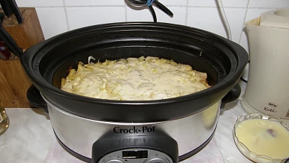 Zapečené brambory v pomalém hrnci