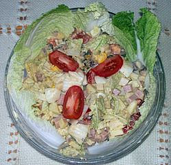 Vaječný salát s uzeným masem