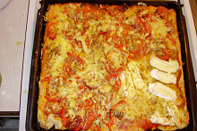 vegetarianska pizza po upeceni