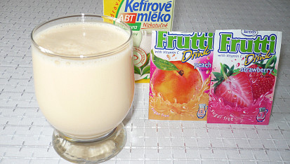 Kefírové mléko s ovocnou příchutí - dia
