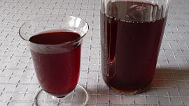 Višňový sirup