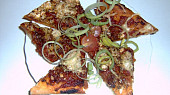 Pizza s mletým masem a se sýrem