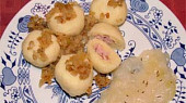 Plněné bramborové knedlíky moravským uzeným